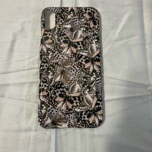 Butterfly Design Phone Case - Black and Gray